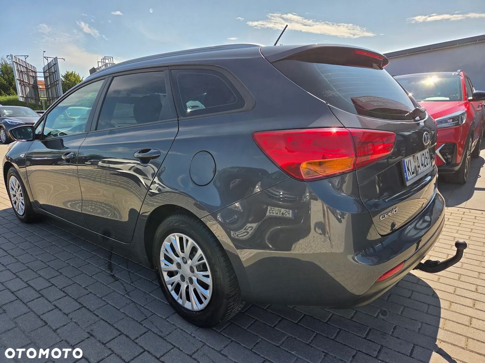 Kia Ceed 1.6 CRDi M - 4