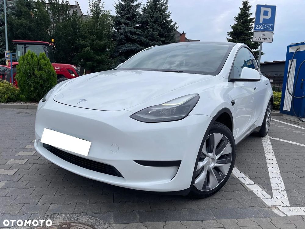 Tesla Model Y 2024 photo 3