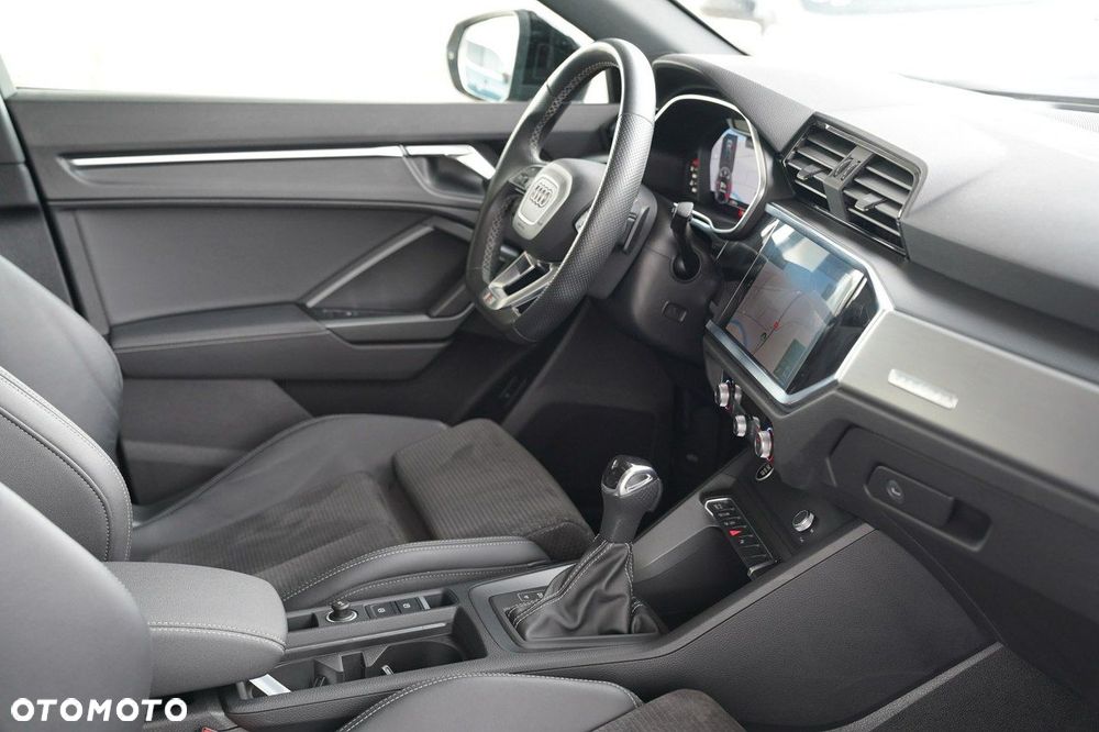 Audi Q3 Sportback - 24