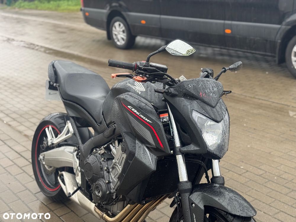 Honda CB - 8