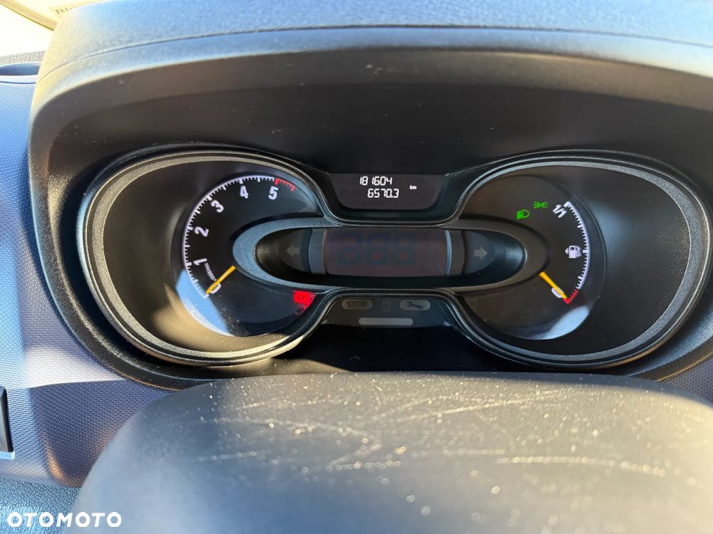 Opel vivaro - 11