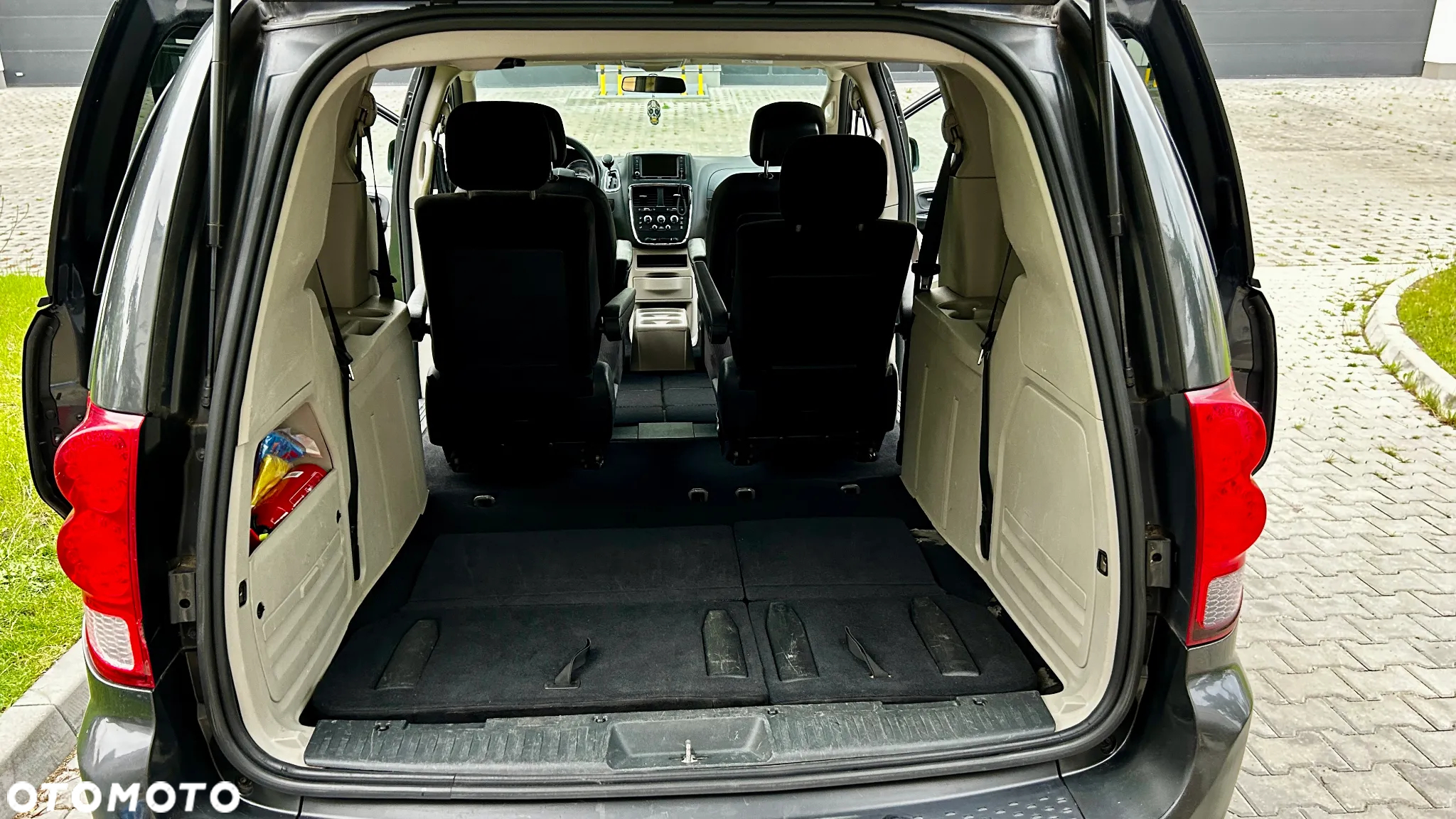 Dodge Grand Caravan 3.6 Express - 30