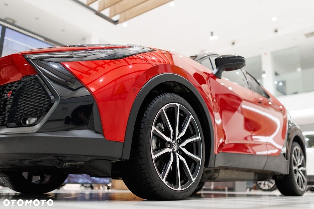 Toyota C-HR - 11