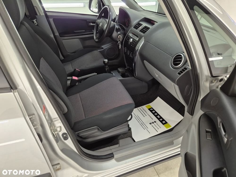 Suzuki SX4 1.6 VVT 4x4 Comfort - 26