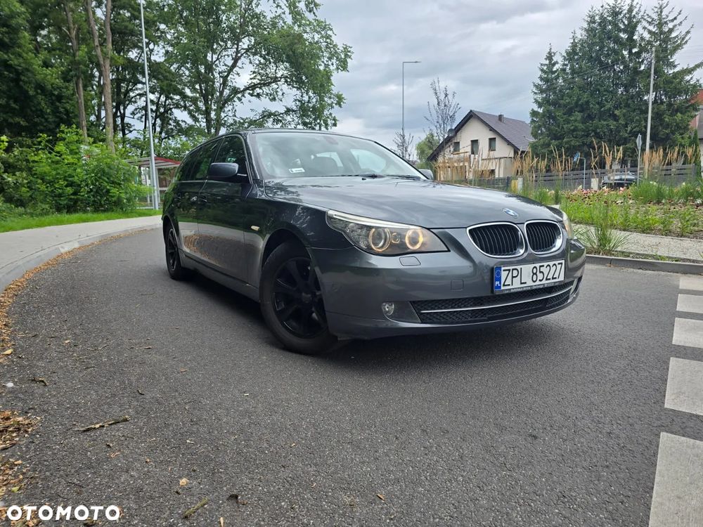 BMW Seria 5 520d Touring - 4