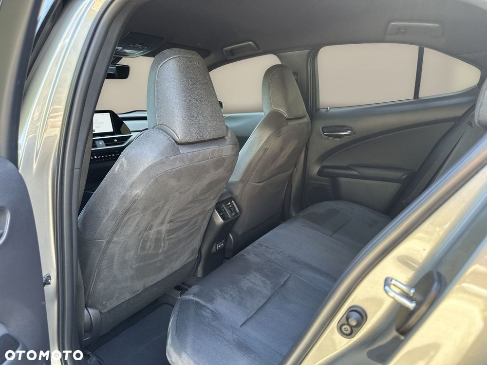 Lexus UX 250h GPF Business 2WD - 12
