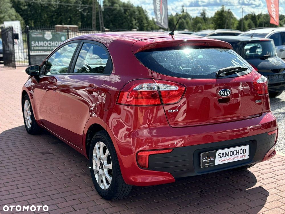 Kia Rio - 10