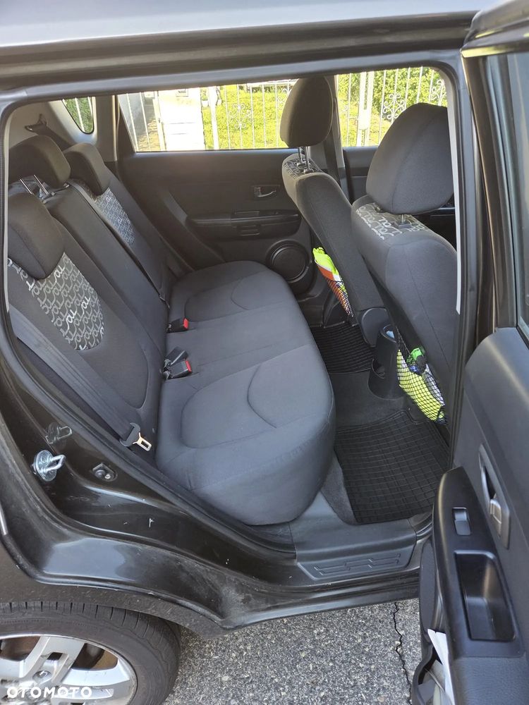 Kia Soul 1.6 L - 11