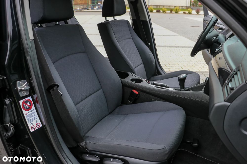 BMW X1 xDrive18d - 34