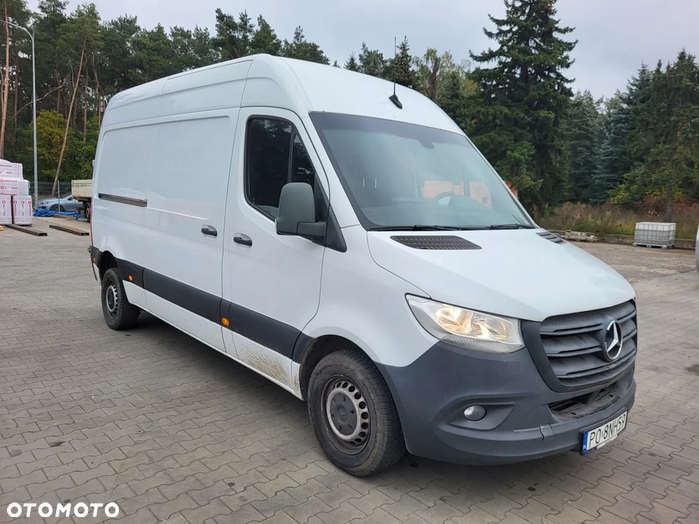 Mercedes-Benz Sprinter - 13