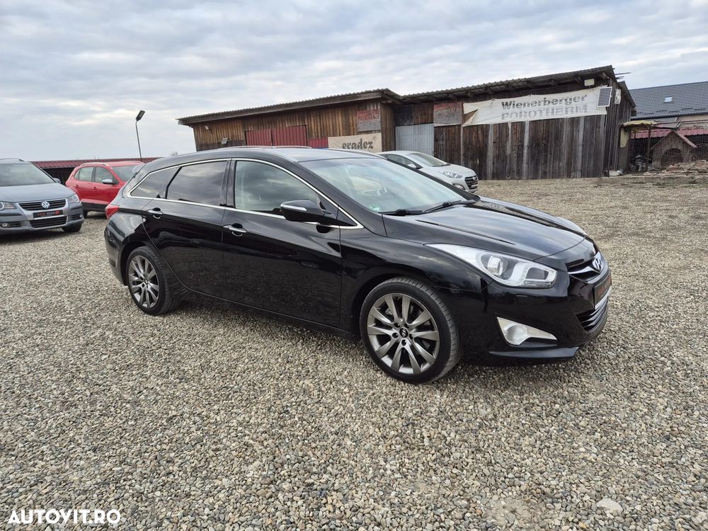 Hyundai i40 i40cw 1.7 CRDi Fifa World Cup Edition - 4