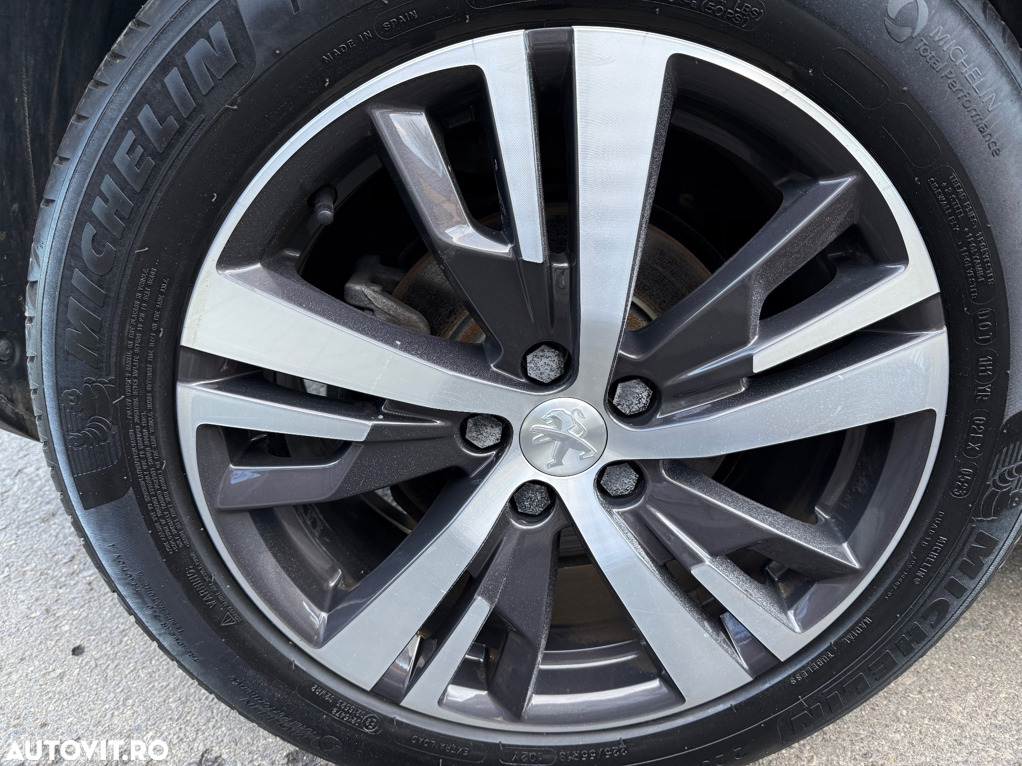 Peugeot 3008 BlueHDi 130 Stop & Start EAT8 Allure Pack - 23