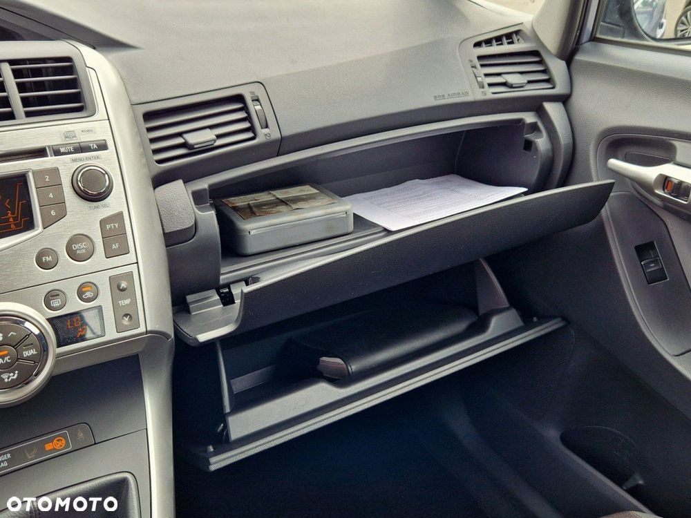 Toyota Verso 2.0 D-4D - 31