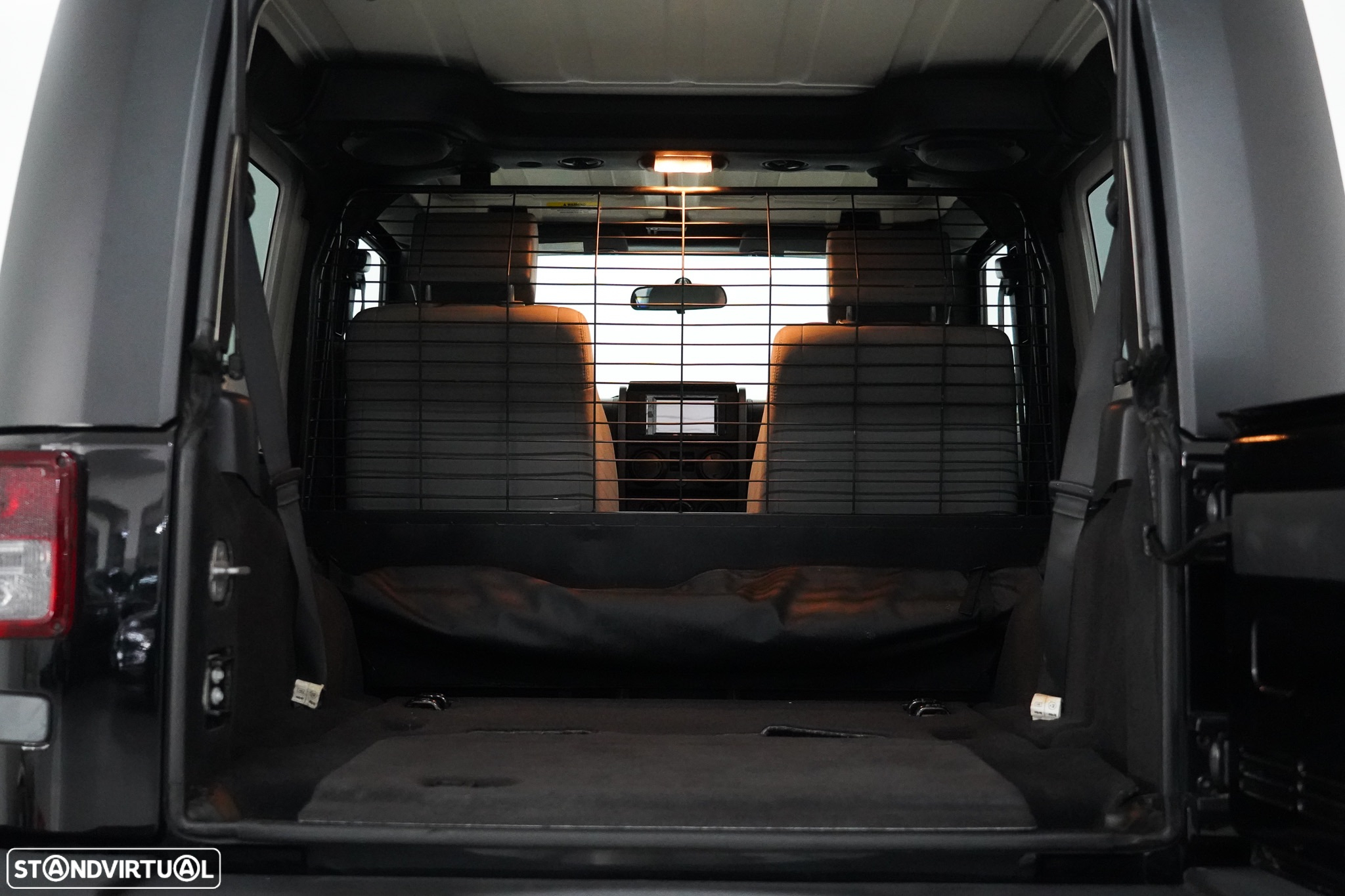 Jeep Wrangler - 14
