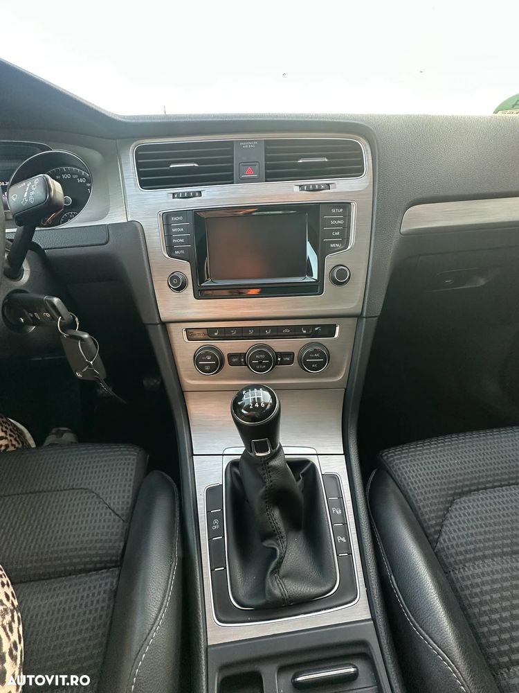 Volkswagen Golf 2.0 BlueTDI Comfortline - 15