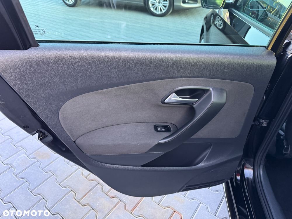 Volkswagen Polo 1.6 TDI Comfortline - 10