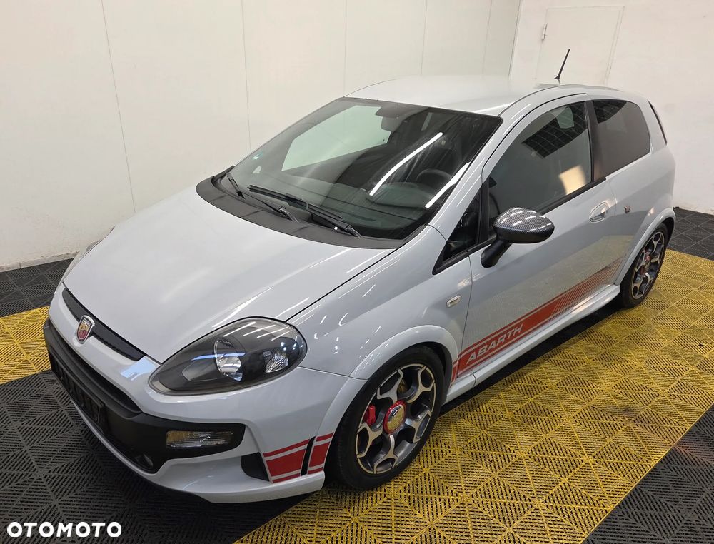 Abarth Punto Evo - 1
