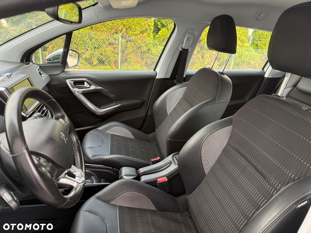 Peugeot 2008 PureTech 110 Stop&Start EAT6 Allure - 15