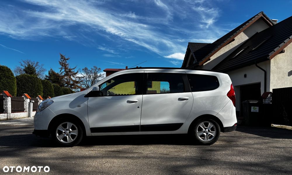 Dacia Lodgy 1.5 dCi Stepway - 11