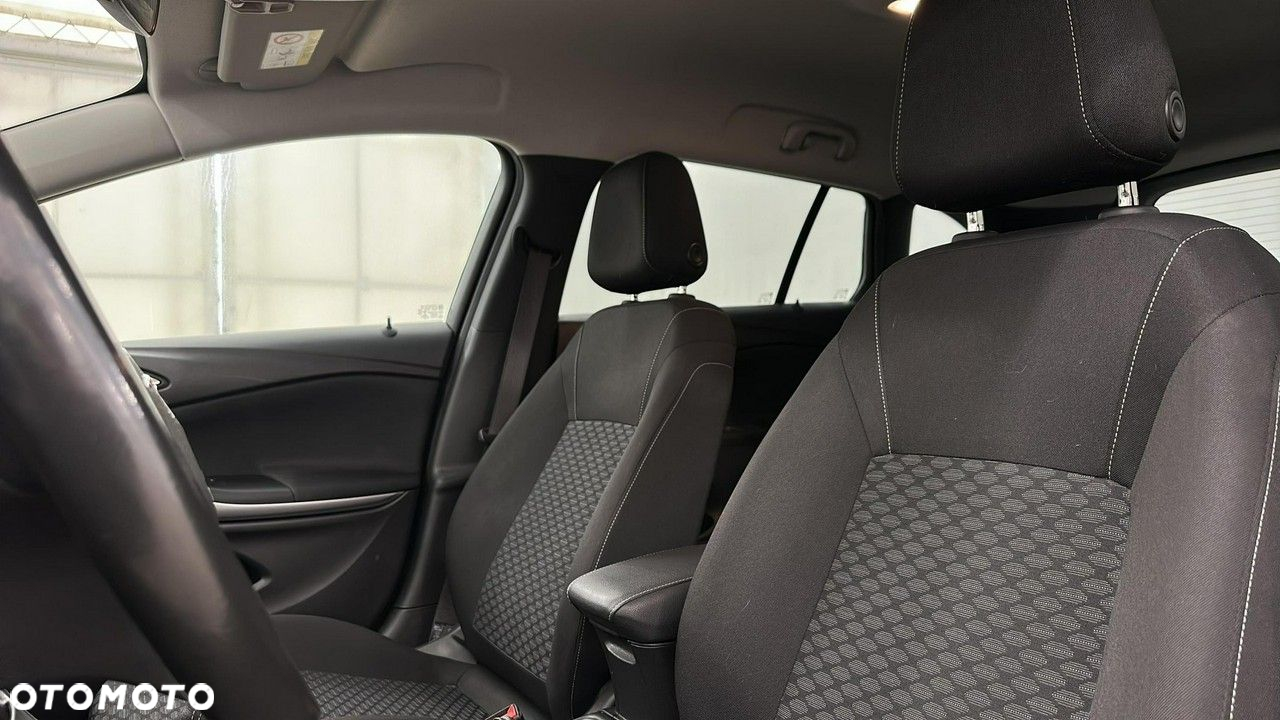 Opel Astra - 16