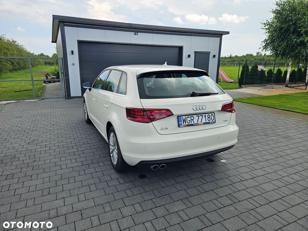 Audi A3 Sportback 2.0 TDI S tronic - 12