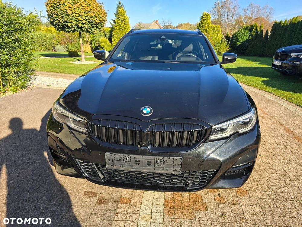 BMW Seria 3 320d M Sport - 2