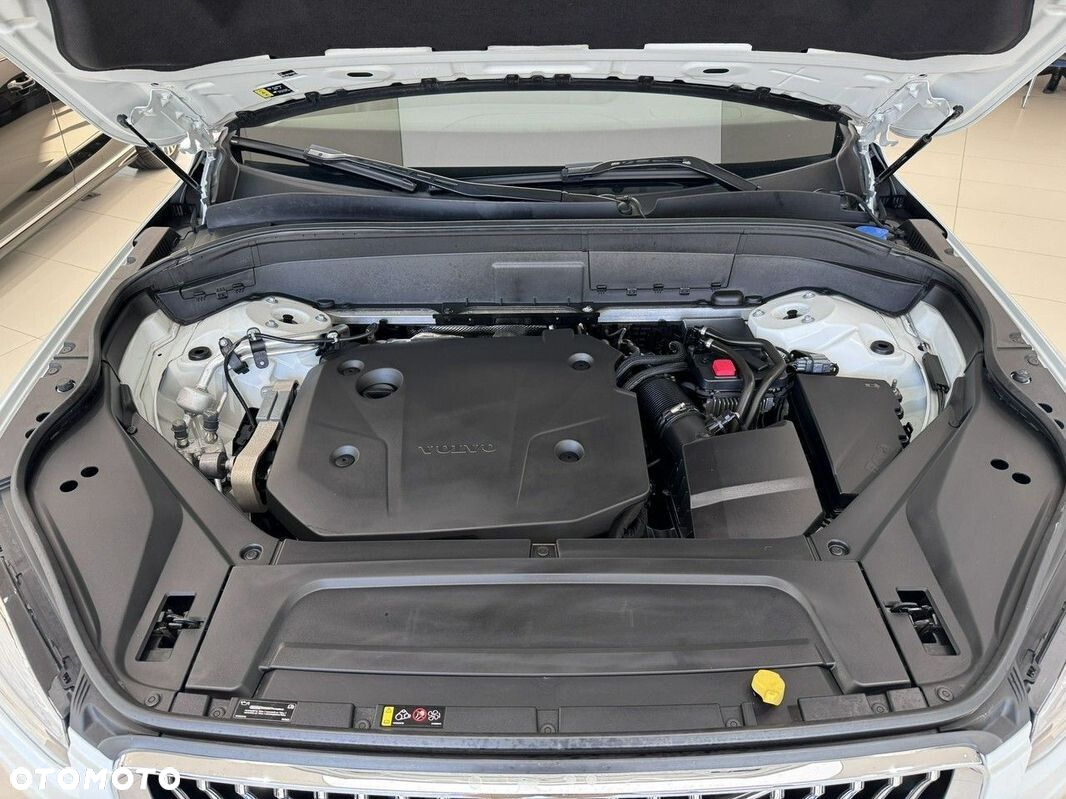 Volvo XC 90 - 23