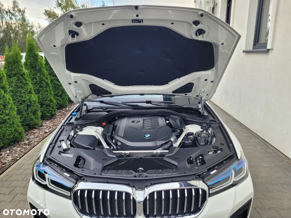 BMW Seria 5 540i xDrive M Sport sport - 22