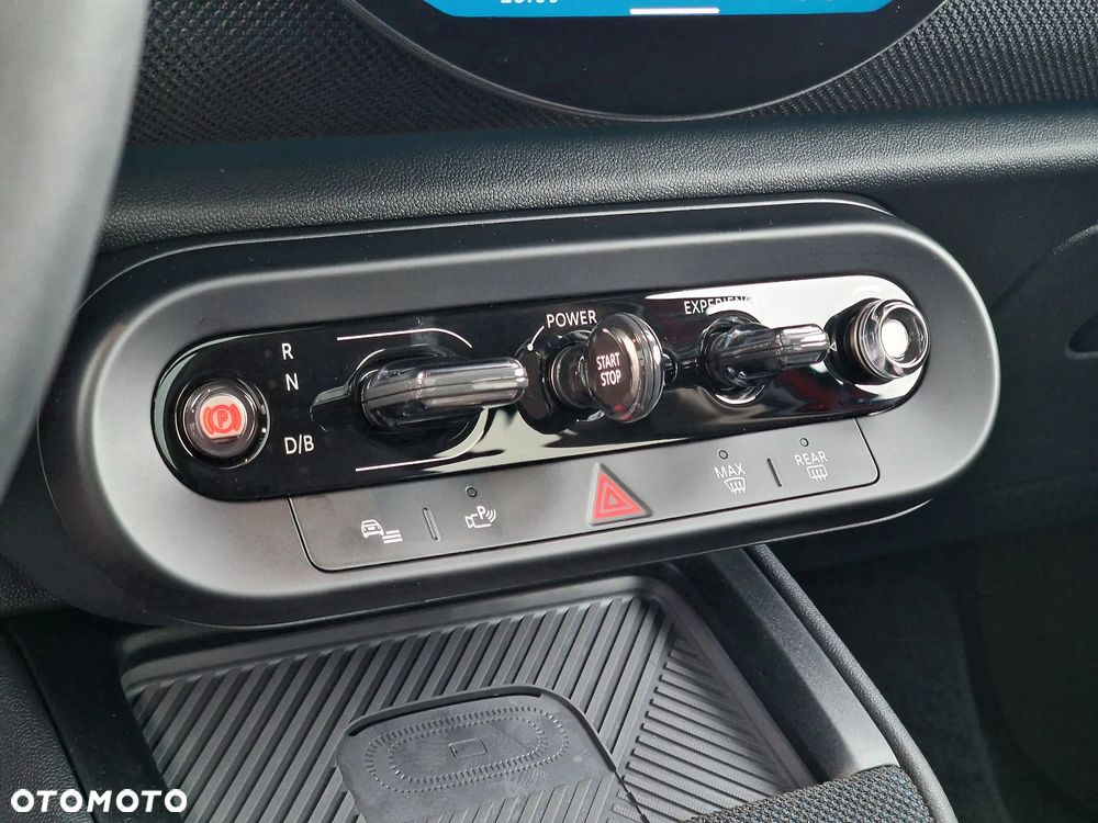 MINI Countryman SE ALL4 66.5kWh Linia Classic - 19