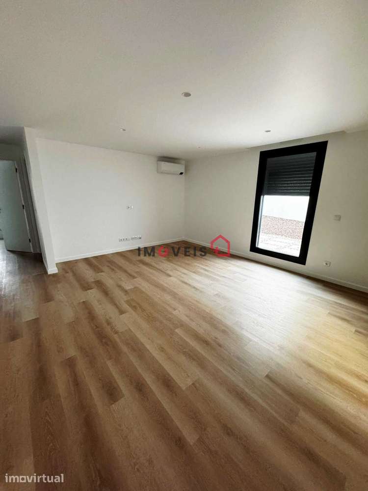 APARTAMENTO T1 – BAROSA - Grande imagem: 3/9