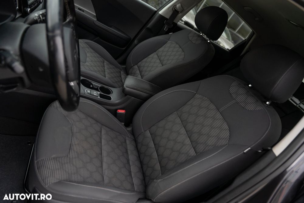 Kia Niro 1.6 GDI 2WD Aut. Spirit - 20