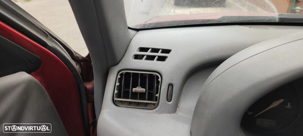 Nissan Micra - 12