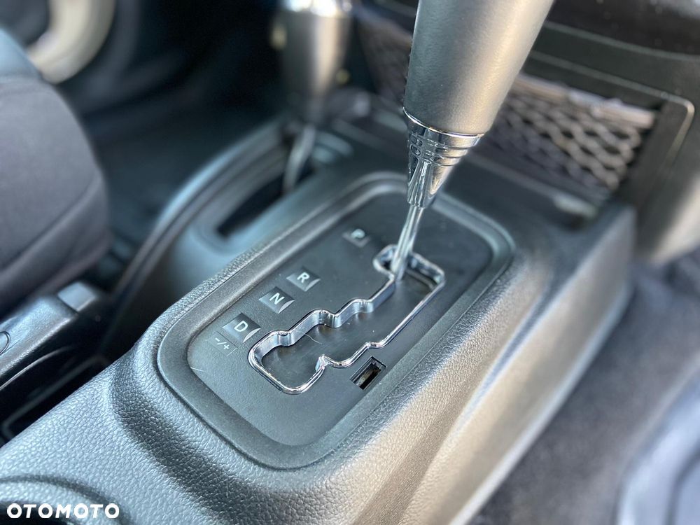 Jeep Wrangler 3.6 Unlim X - 20