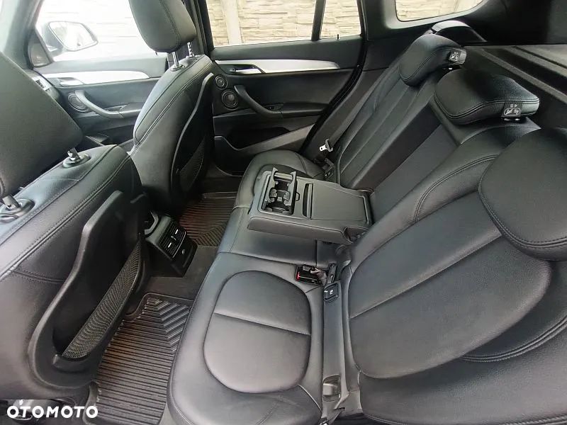 BMW X1 xDrive18d xLine sport - 11