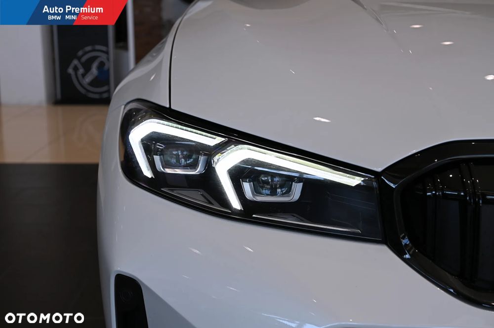 BMW Seria 3 320d xDrive mHEV - 22