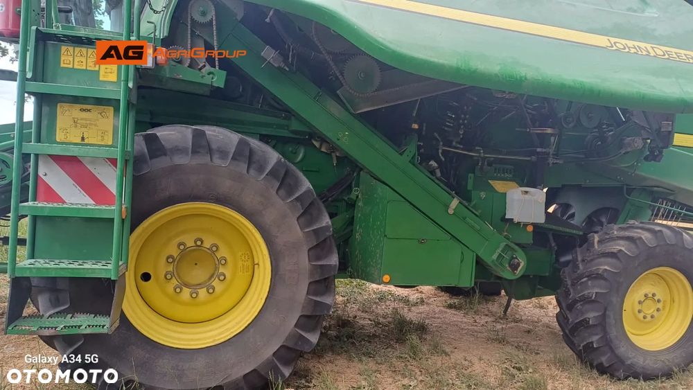 John Deere T560i HillMaster 2011R - 11