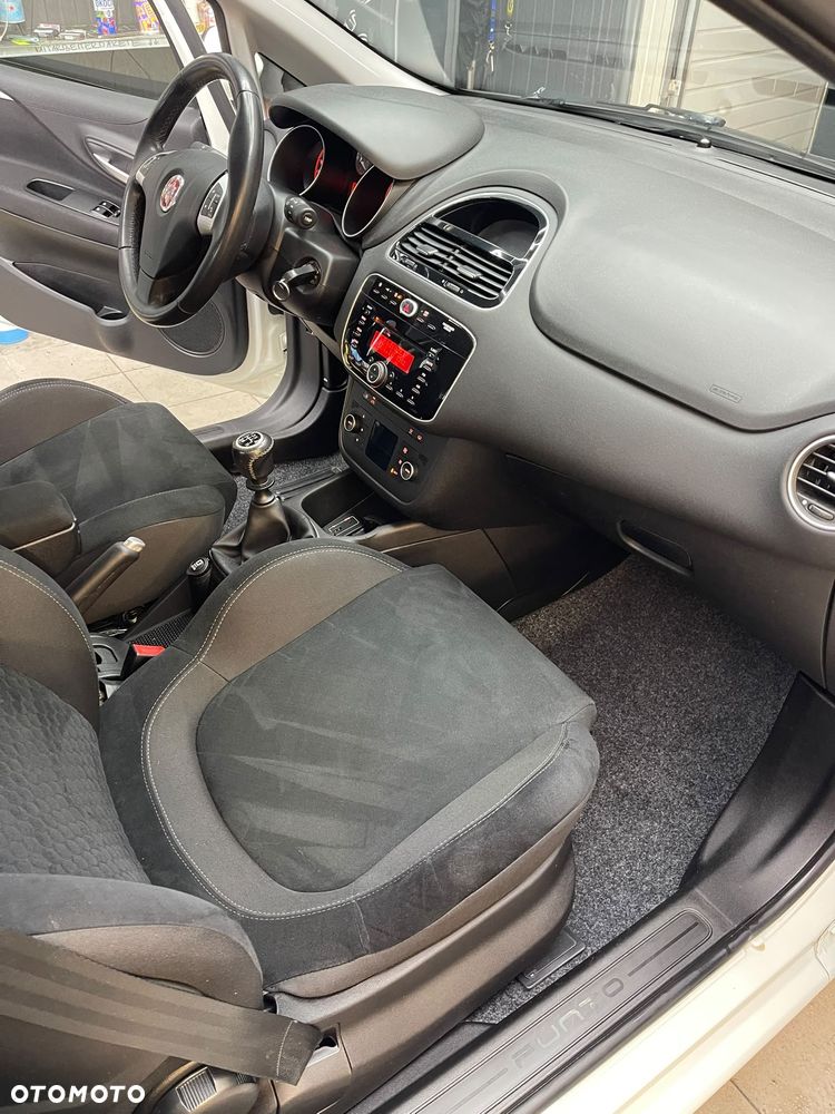 Fiat Punto 1.4 Easy S&S - 24