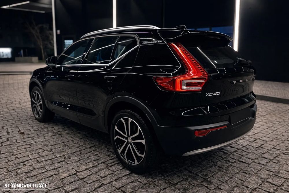 Volvo XC 40 T4 Recharge DKG Inscription Expression - 2