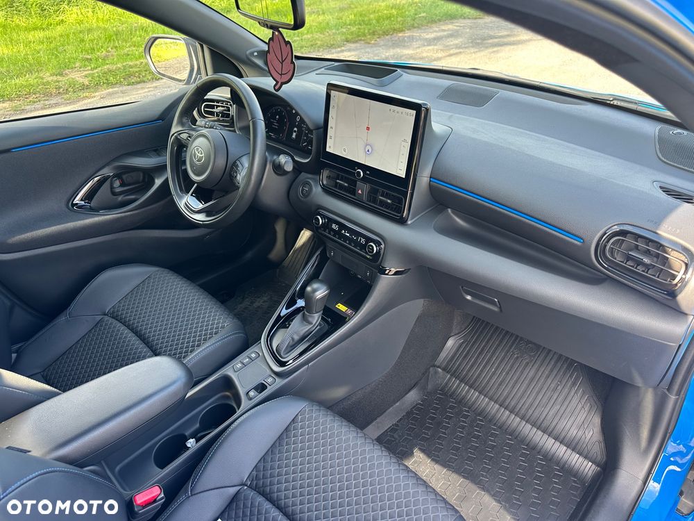 Toyota Yaris 130 1.5 VVT-i Lounge - 2