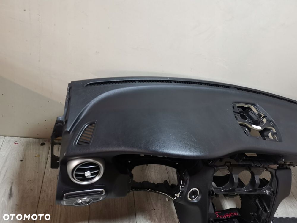 MERCEDES W205 300C CABRIO 2018 USA KONSOLA DESKA PASY AIRBAG PODUSZKI - 8