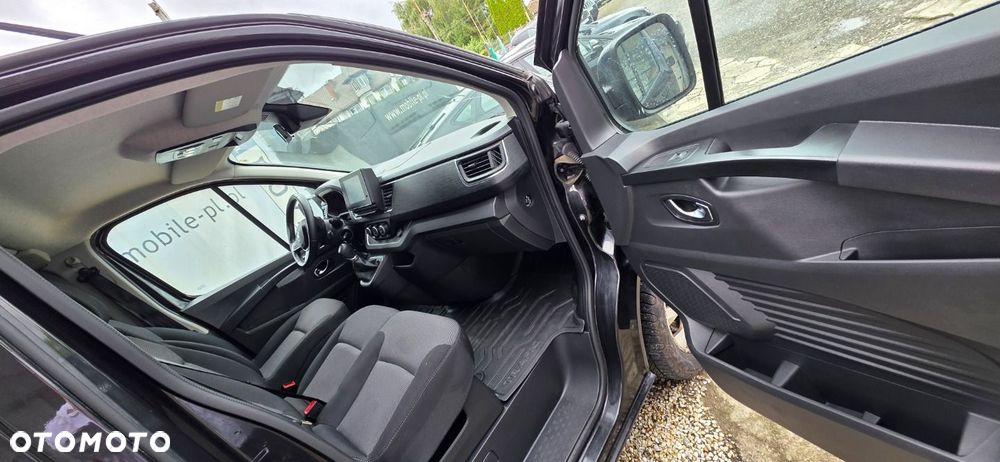 Renault Trafic - 19