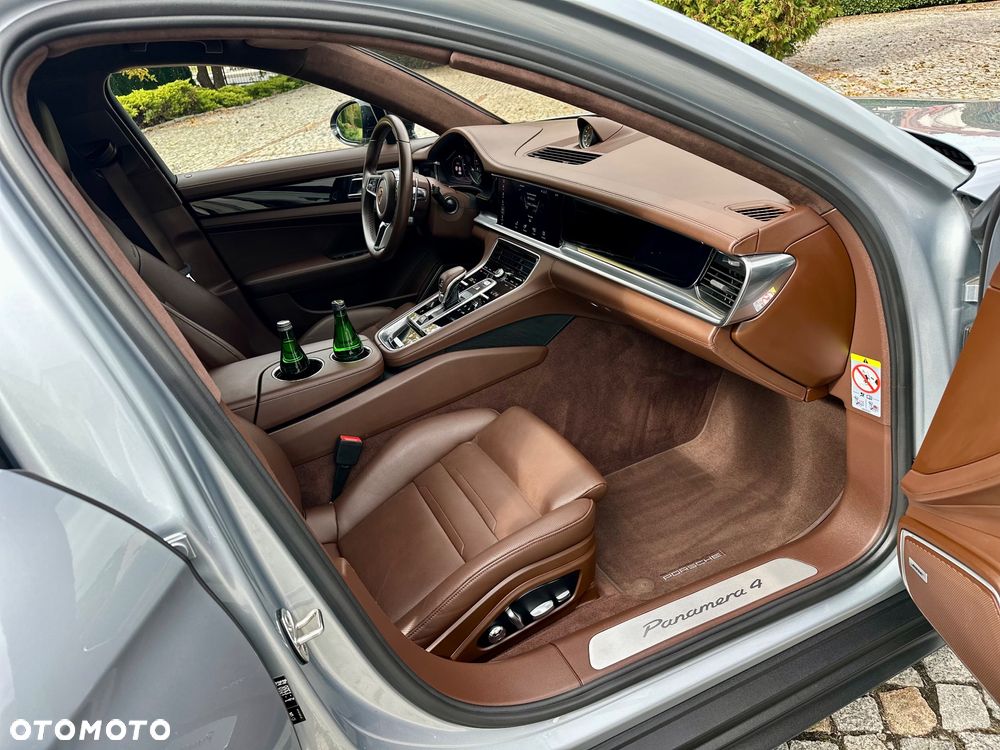 Porsche Panamera 4 - 18