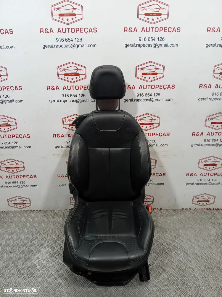 Conjuntos de Bancos Citroen DS3 em Pele Original - 11