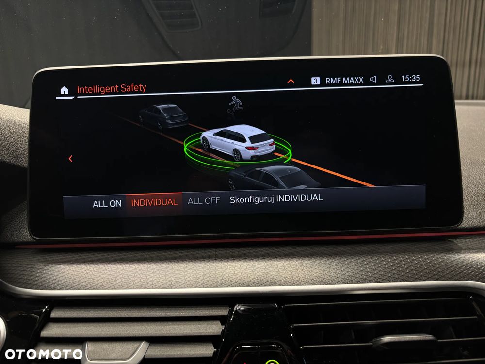 BMW Seria 5 520d mHEV - 17
