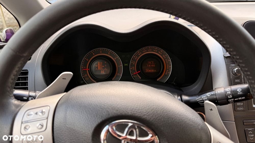 Toyota Auris 1.6 VVT-i Luna MM - 8