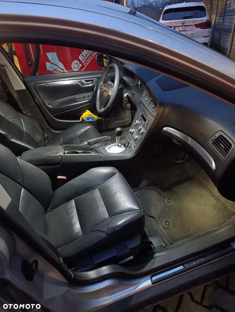 Volvo S60 2.4i - 10