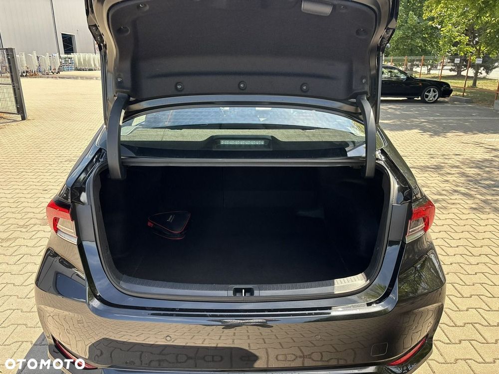 Toyota Corolla 1.6 Comfort - 14