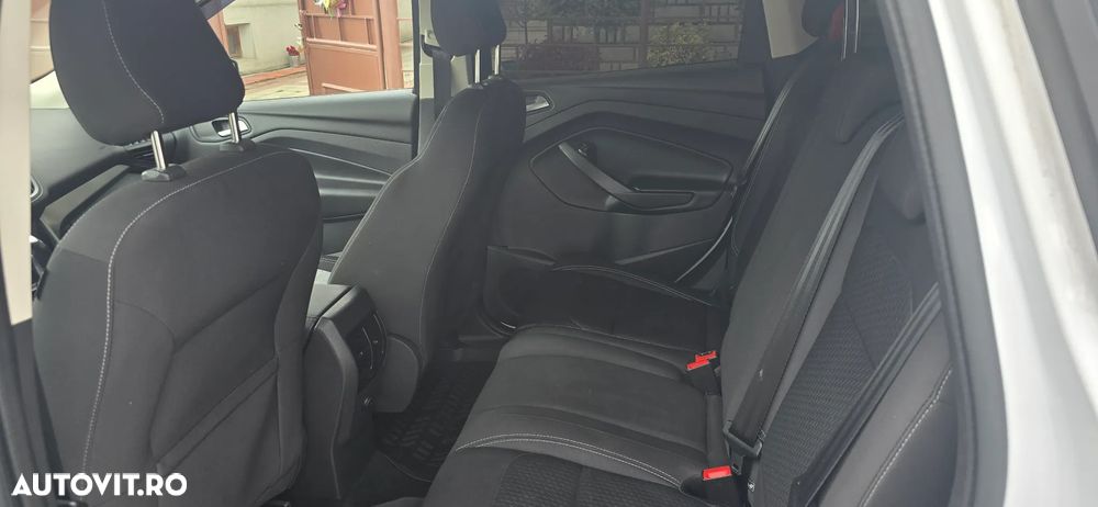 Ford Kuga - 5