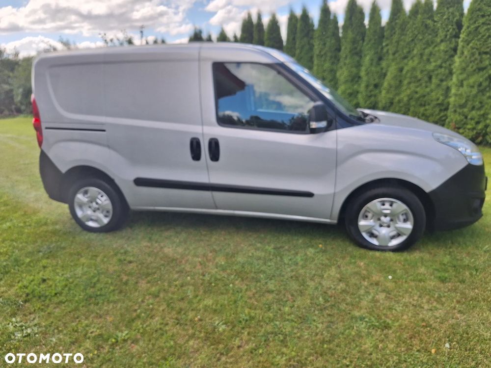 Opel Combo - 26