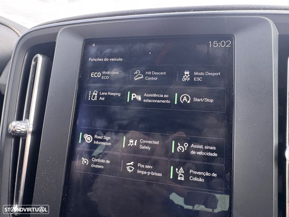 Volvo XC 40 2.0 D3 Momentum Geartronic - 17